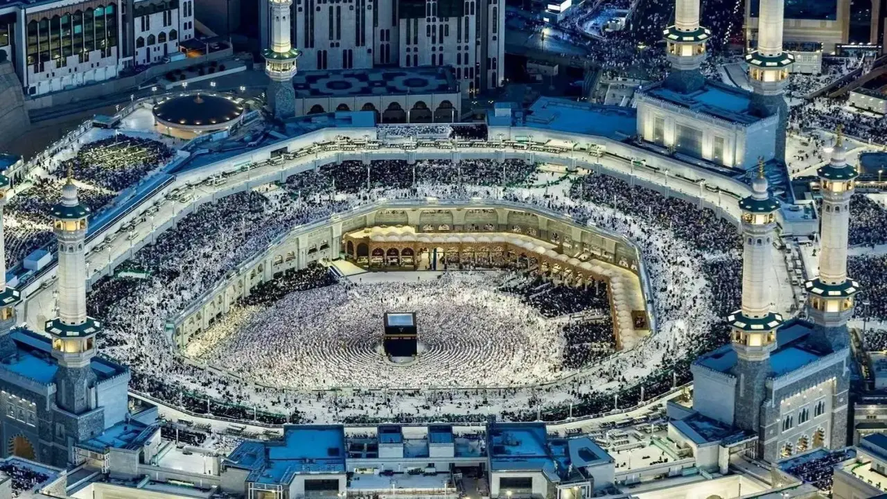 97 مليون قاصد للحرمين الشريفين خلال 20 يوماً من شهر رمضان المبارك